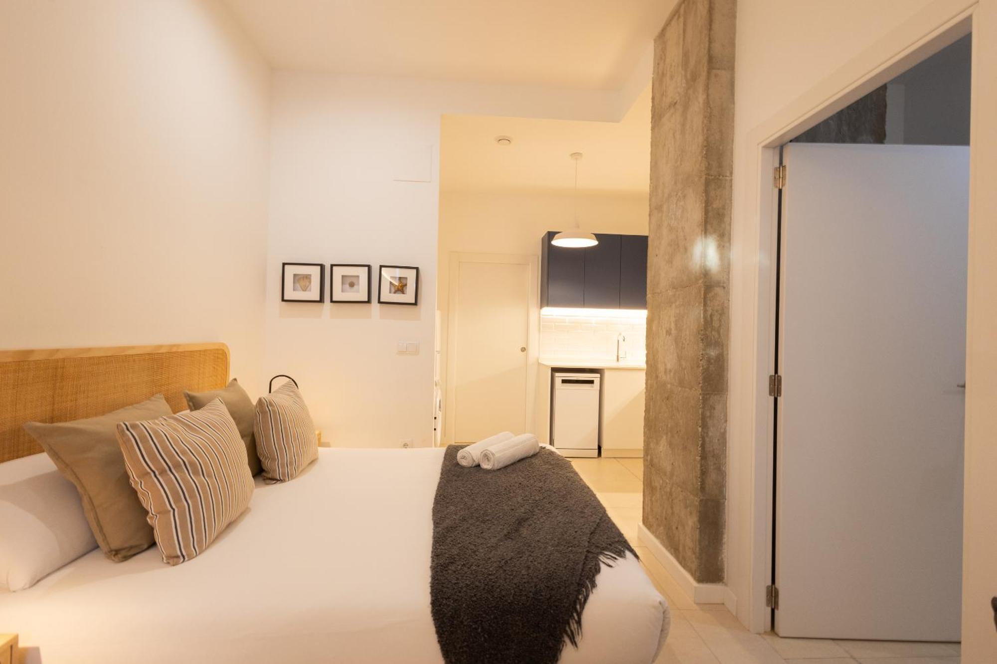 Florit Flats - The Pitiusas Rooms Valencia Exteriör bild