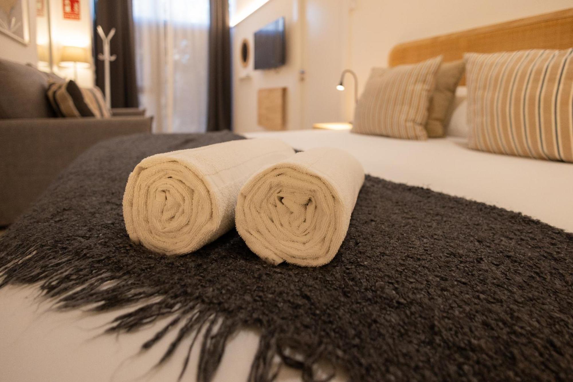 Florit Flats - The Pitiusas Rooms Valencia Exteriör bild