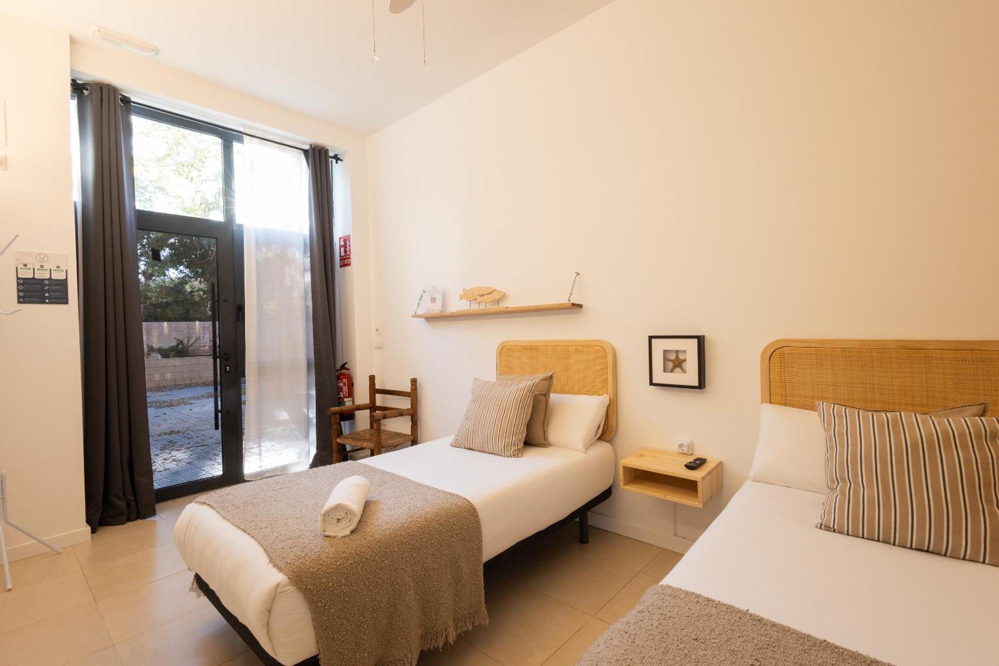 Florit Flats - The Pitiusas Rooms Valencia Exteriör bild