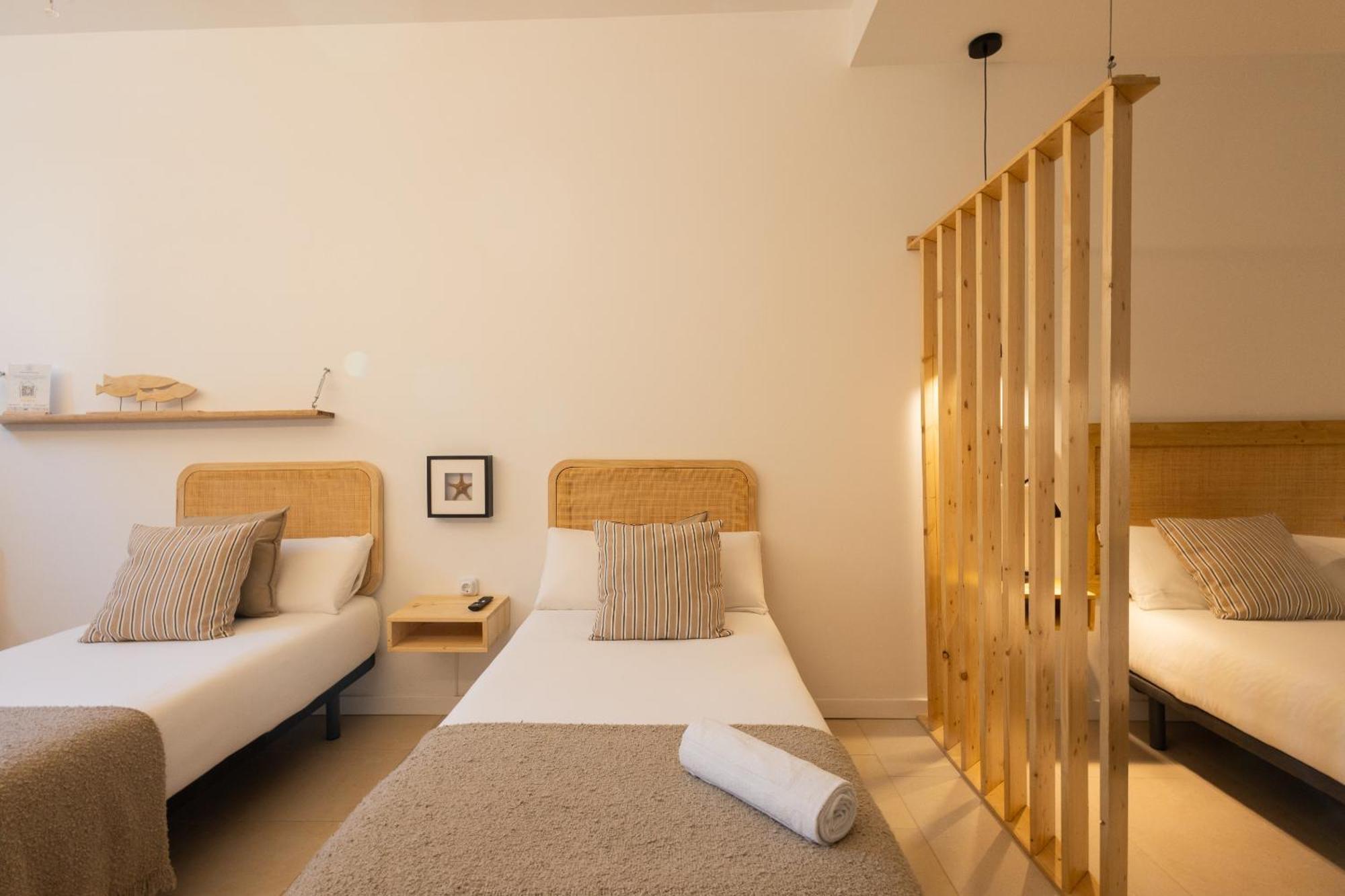 Florit Flats - The Pitiusas Rooms Valencia Exteriör bild